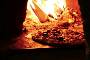 Ce trebuie să ştii înainte de a deschide o pizzerie? Ce profit îţi aduce şi ce paşi sunt necesari pentru a o deschide?